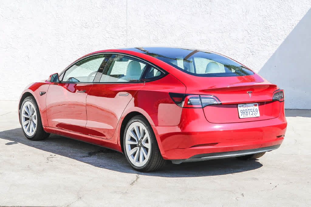 Used 2021 Tesla Model 3 Standard Range Plus RWD image 4