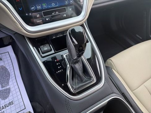 Used 2025 Subaru Outback Limited w/ Popular Package #2 image 23