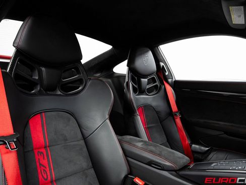 Used 2018 Porsche 911 GT3 RWD image 41