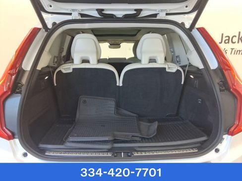 New 2025 Volvo XC90 T8 Plus w/ Protection Package Premier image 22