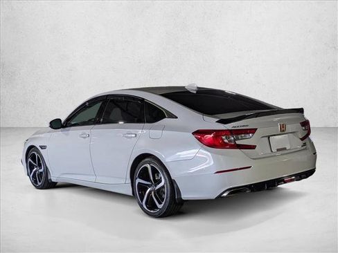 Used 2018 Honda Accord Sport image 8