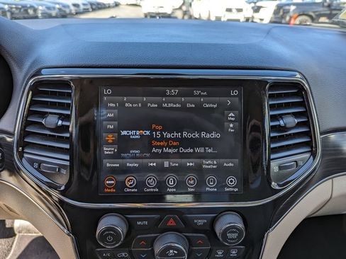 Used 2021 Jeep Grand Cherokee Limited AWD/4WD image 19