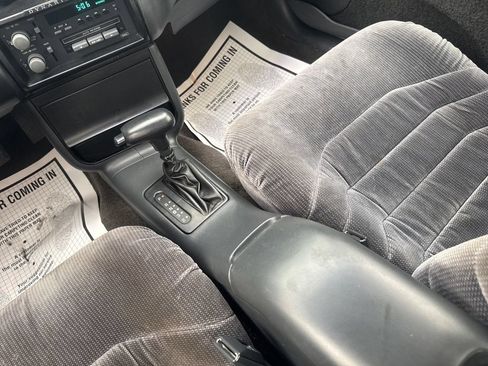 Used 1995 Buick Skylark Custom FWD image 22