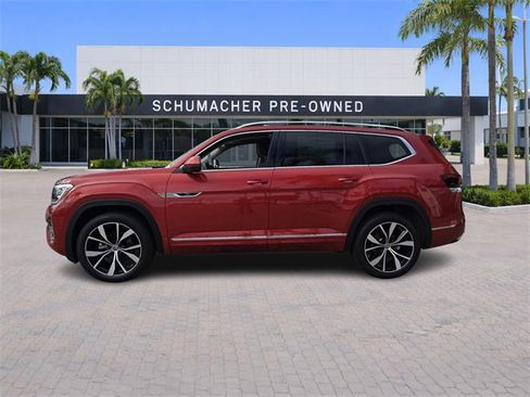 Certified 2025 Volkswagen Atlas SEL Premium R-Line image 4