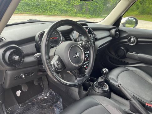 Used 2016 MINI Cooper 4-Door Hardtop FWD image 8