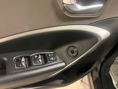 Used 2018 Hyundai Santa Fe Sport FWD image 21