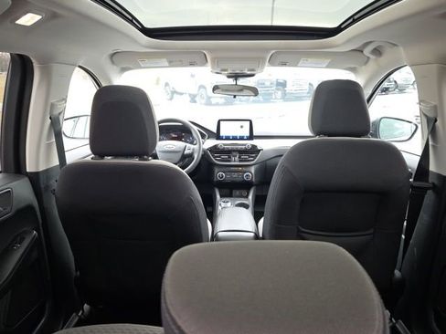 Used 2022 Ford Escape SE w/ SE Sport Appearance Package image 14