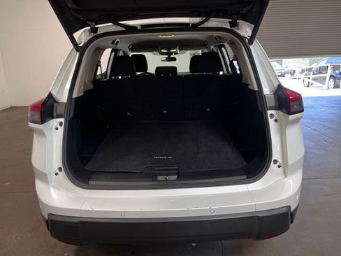 Used 2024 Nissan Rogue SV FWD image 16