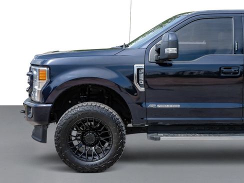 Used 2021 Ford F250 Lariat w/ Lariat Ultimate Package AWD/4WD image 11