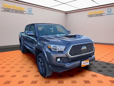 Used 2019 Toyota Tacoma TRD Sport image 7