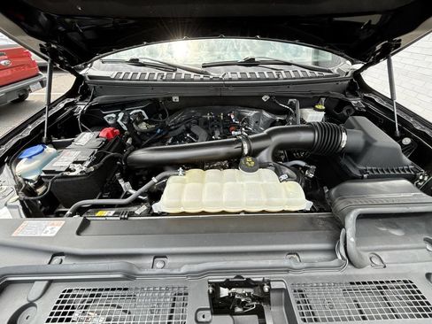 Used 2024 Ford Expedition Platinum AWD/4WD image 18