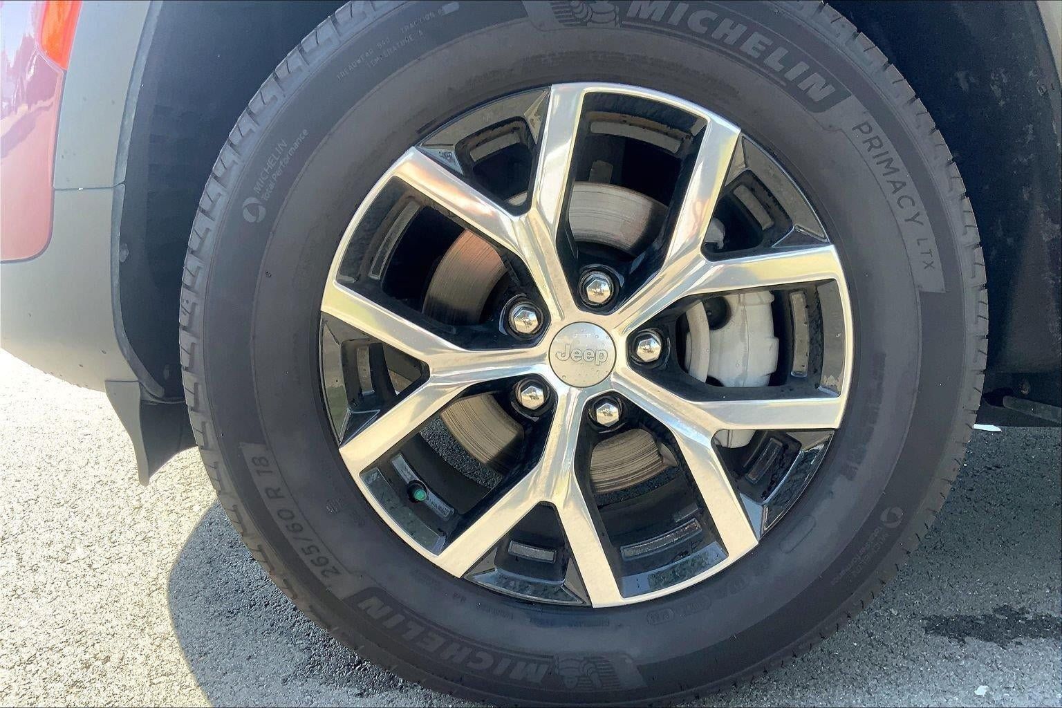 Used 2023 Jeep Grand Cherokee Limited AWD/4WD image 9