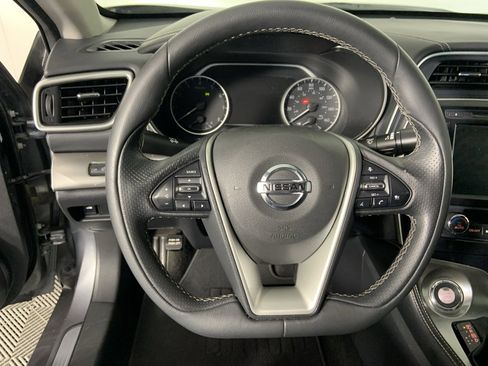 Used 2019 Nissan Maxima 3.5 SV w/ Floor Mat Group image 9