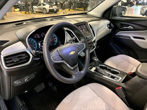 Used 2020 Chevrolet Equinox LS AWD/4WD image 8