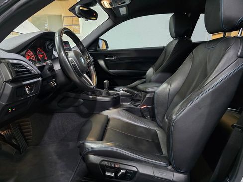 Used 2017 BMW M2 image 24