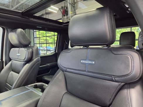 Used 2025 Ford F250 Platinum AWD/4WD image 26