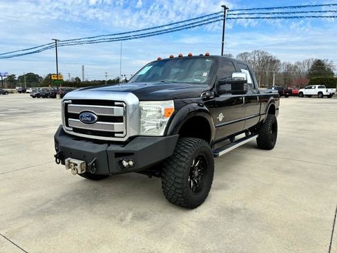 Used 2015 Ford F250 Platinum w/ FX4 Off-Road Package image 2