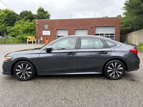 Used 2024 Honda Civic EX image 2