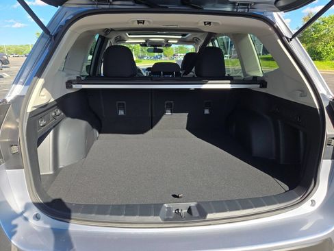 Certified 2023 Subaru Forester Premium AWD/4WD image 16