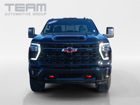New 2026 Chevrolet Silverado 2500 ZR2 image 2