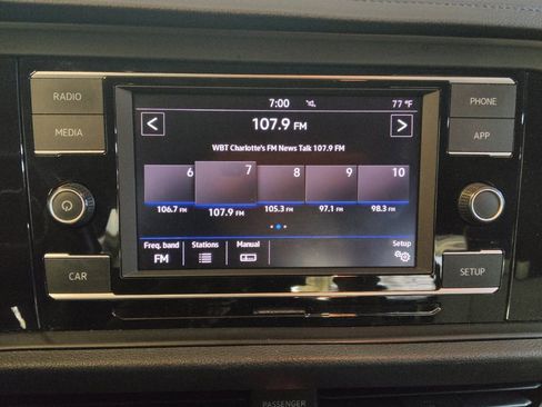 Used 2019 Volkswagen Jetta R-Line FWD image 25