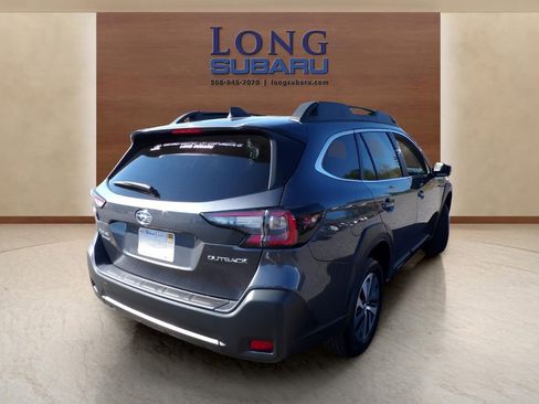 Certified 2025 Subaru Outback Premium image 7