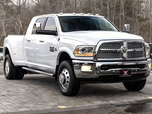 Used 2017 RAM 3500 Laramie image 20