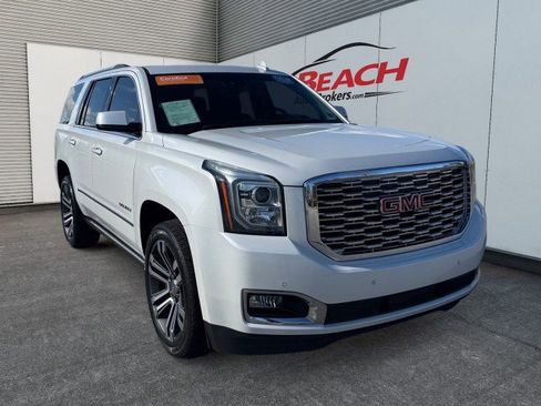 Used 2018 GMC Yukon Denali w/ Denali Ultimate Package image 3