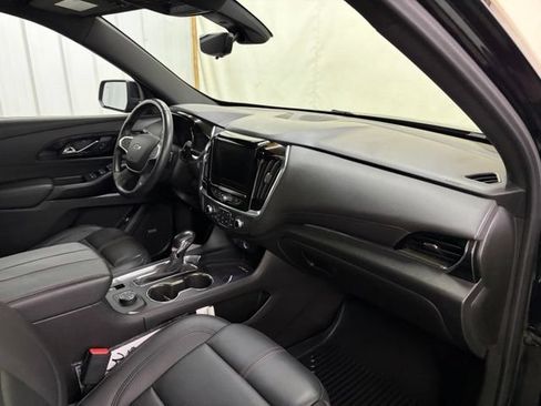Used 2022 Chevrolet Traverse RS AWD/4WD image 29