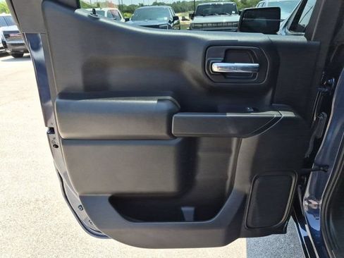 Used 2022 Chevrolet Silverado 1500 Custom RWD image 38