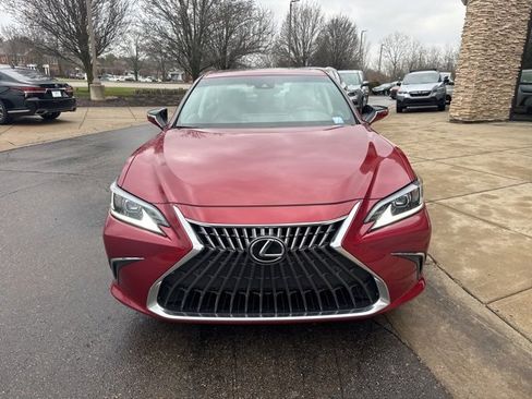 Certified 2024 Lexus ES 350 w/ Premium Package image 9