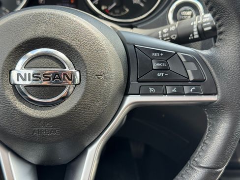 Used 2020 Nissan Rogue SV FWD image 21