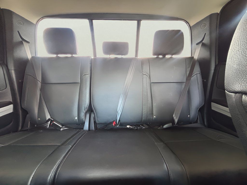 Used 2016 Toyota Tundra Limited w/ Limited Premium Package RWD image 11