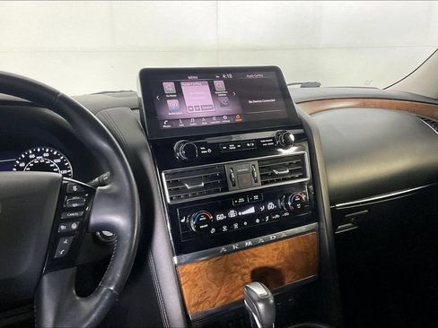 Used 2023 Nissan Armada SL w/ Captain's Chairs Package RWD image 9
