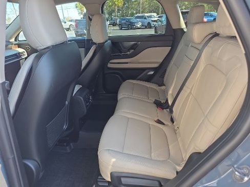 Used 2025 Lincoln Corsair Reserve w/ Equipment Group 202A image 17