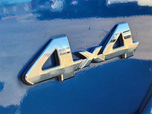 Used 2017 Toyota Tacoma SR5 image 7