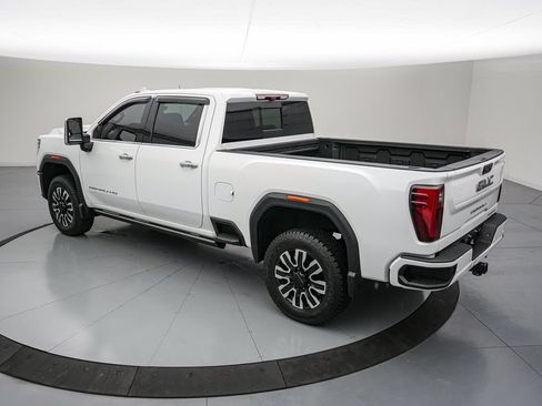 Used 2024 GMC Sierra 2500 Denali Ultimate AWD/4WD image 8