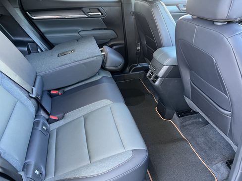 New 2027 GMC Terrain AT4 w/ Convenience Package III AWD/4WD image 22