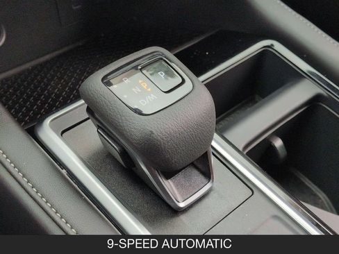 Used 2025 Nissan Pathfinder SV FWD image 21