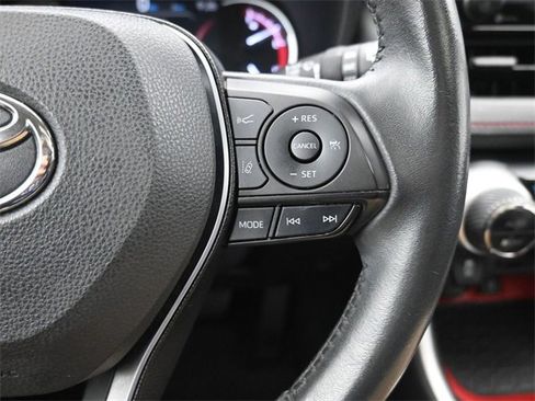 Used 2020 Toyota RAV4 TRD Off-Road image 29
