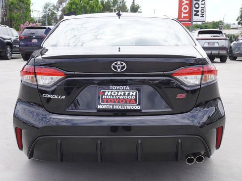 Used 2024 Toyota Corolla SE FWD image 6