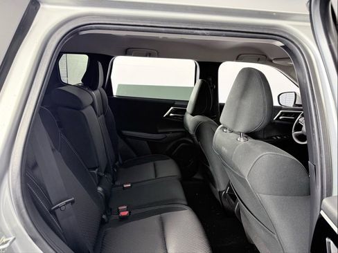 Used 2022 Mitsubishi Outlander ES image 24