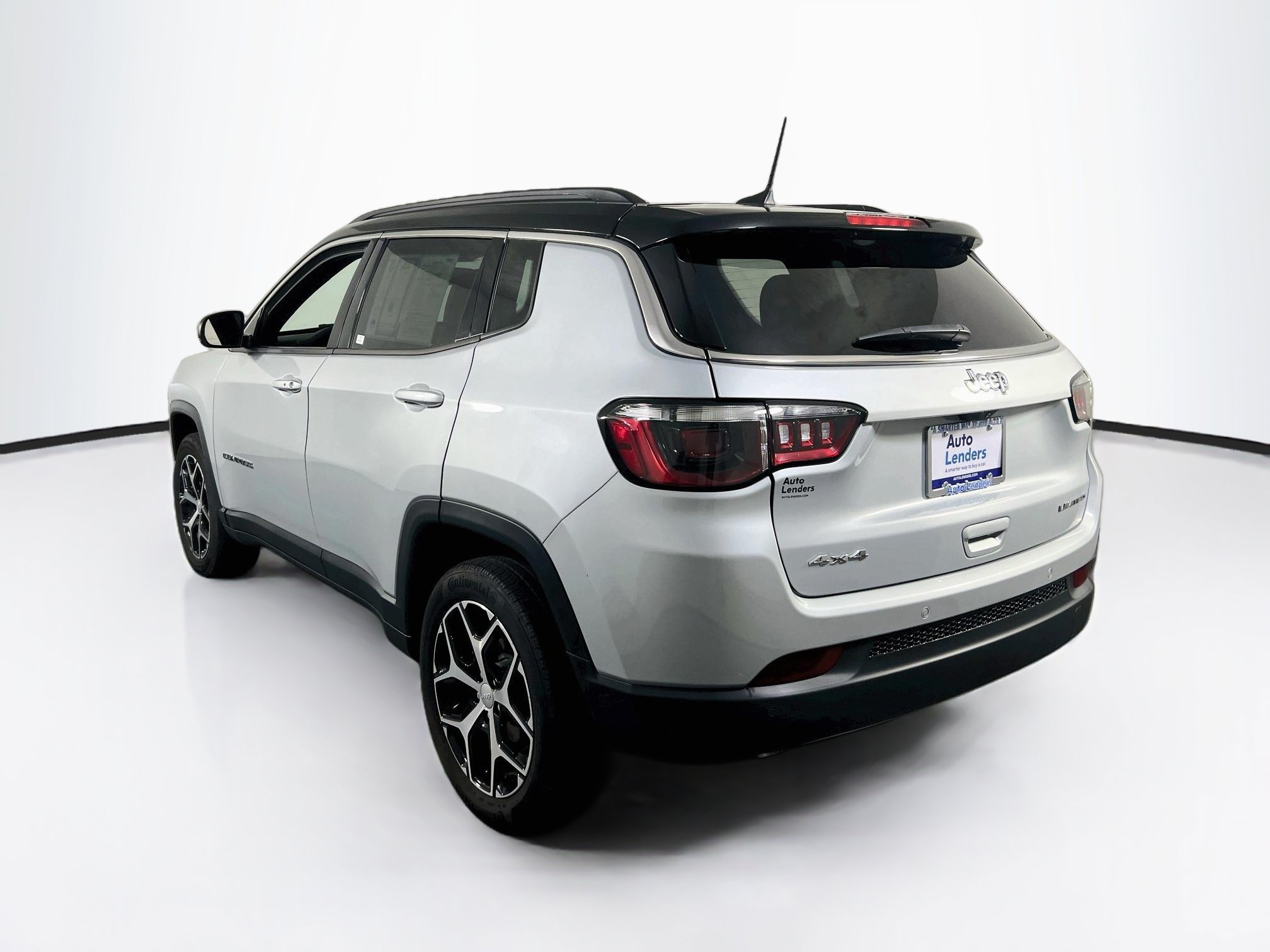 Used 2024 Jeep Compass Limited AWD/4WD image 7