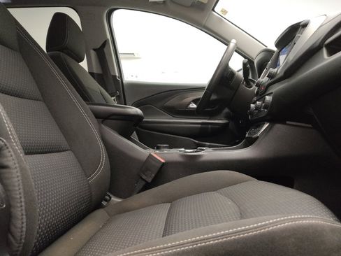 Used 2023 GMC Terrain SLE w/ Driver Convenience Package FWD image 21