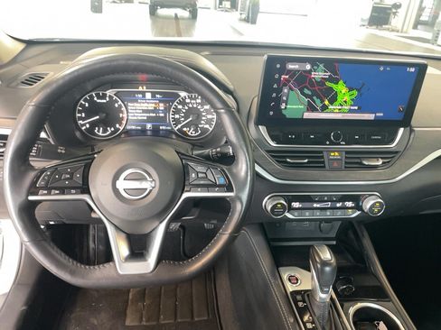 Used 2023 Nissan Altima 2.5 SL AWD/4WD image 15