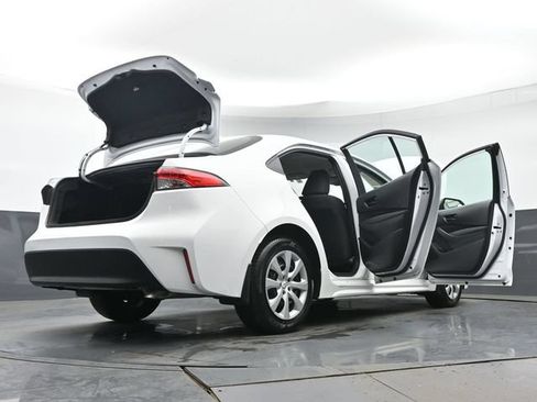 Certified 2025 Toyota Corolla LE FWD image 47