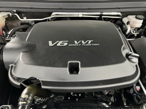 Used 2022 Chevrolet Colorado Z71 w/ Safety Package image 31