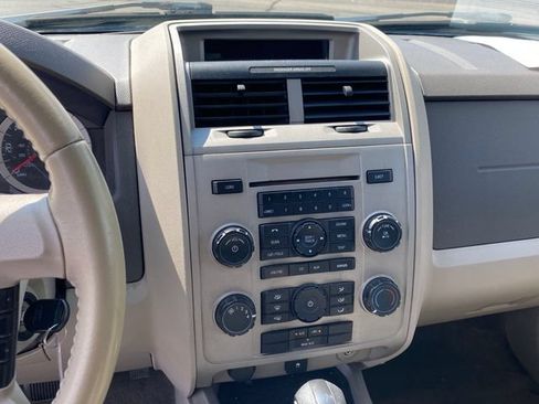 Used 2010 Ford Escape XLT FWD image 7