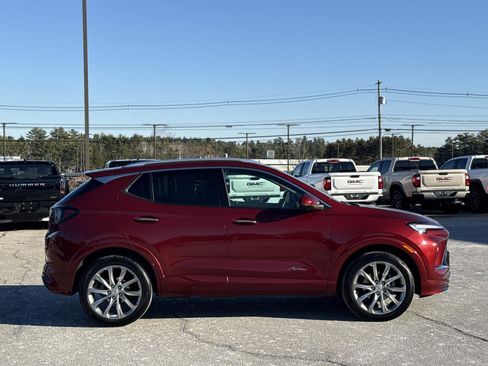 Used 2025 Buick Encore GX Avenir w/ Avenir Technology Package image 4