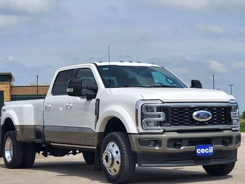 Certified 2026 Ford F450 King Ranch w/ FX4 Off-Road Package AWD/4WD image 26